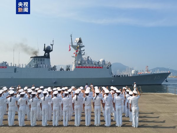 沪深配 运城舰率先启程，山东舰航母编队陆续返航离港