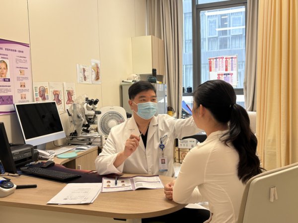 点点赢 准大学生专属“变美福利”？美丽背后有风险！